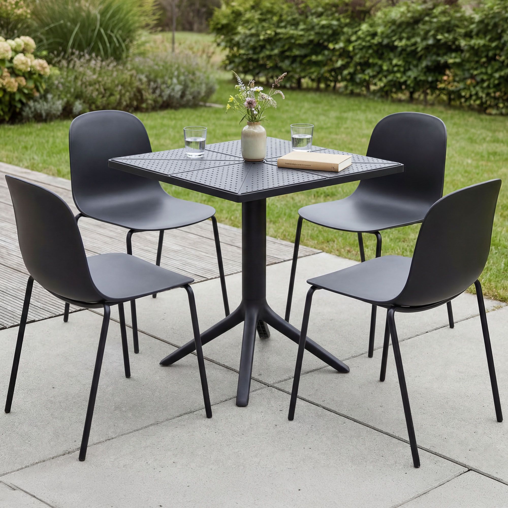 Set da giardino Nerra con 4 sedie