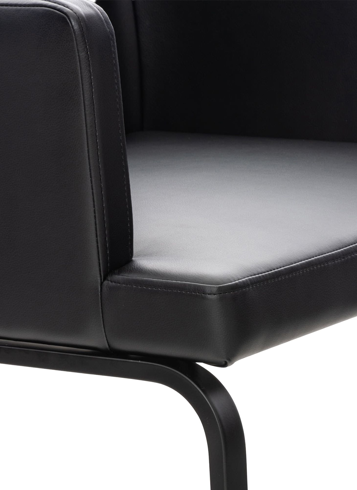 Sedia da pranzo Zavor in similpelle elegante e facile da pulire