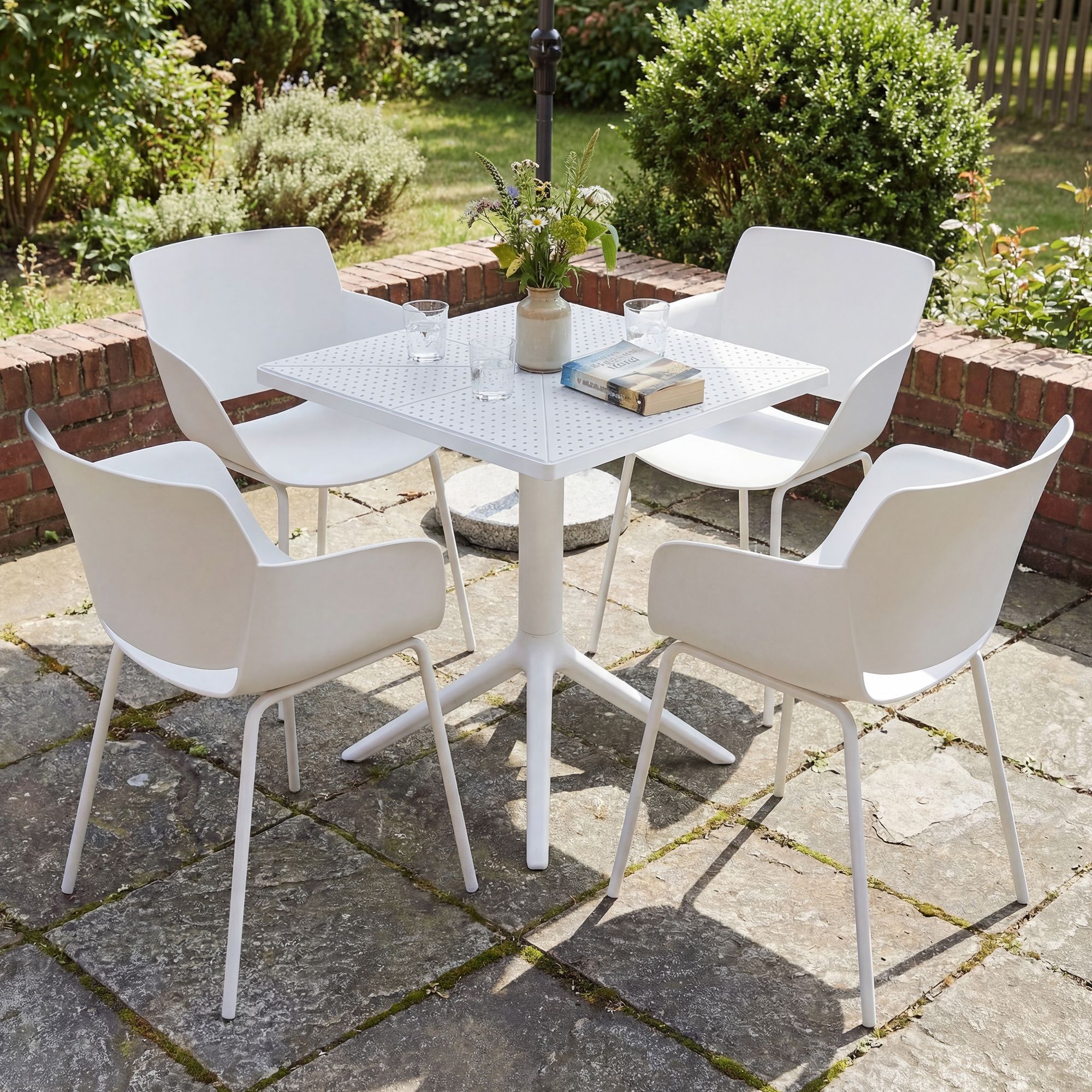Set da giardino Norva con 4 sedie
