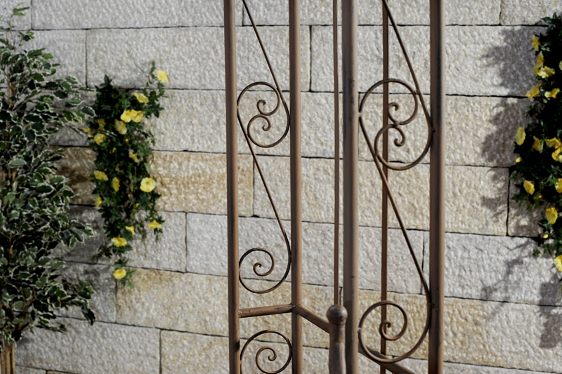 Arco da Giardino Sina con Porta