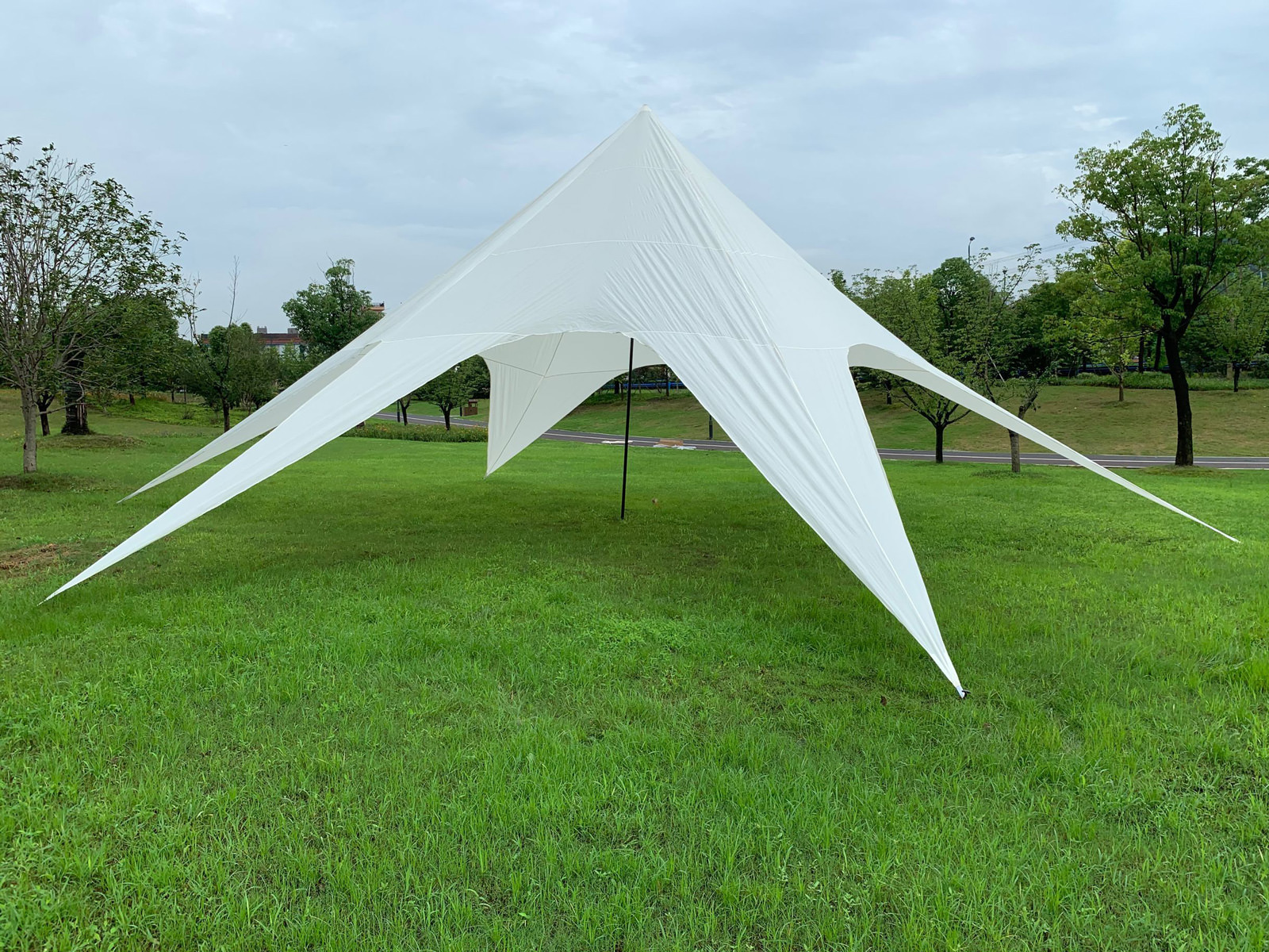 Gazebo Tendone XL A Stella Con 14 Metri Di Diametro