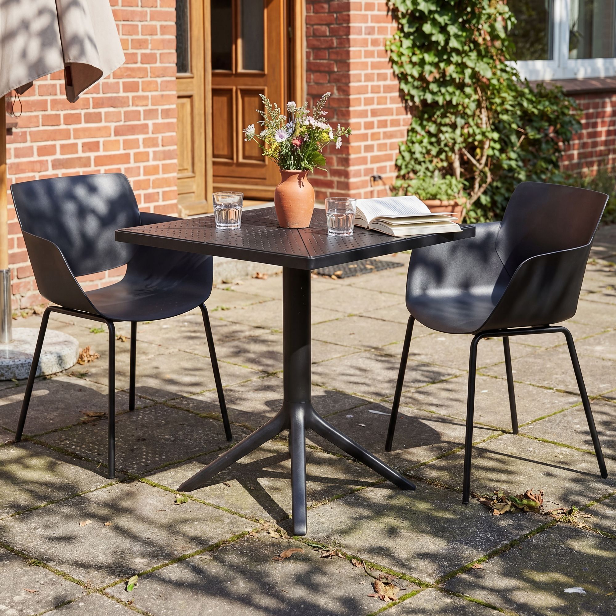 Set da giardino Norva con 2 sedie