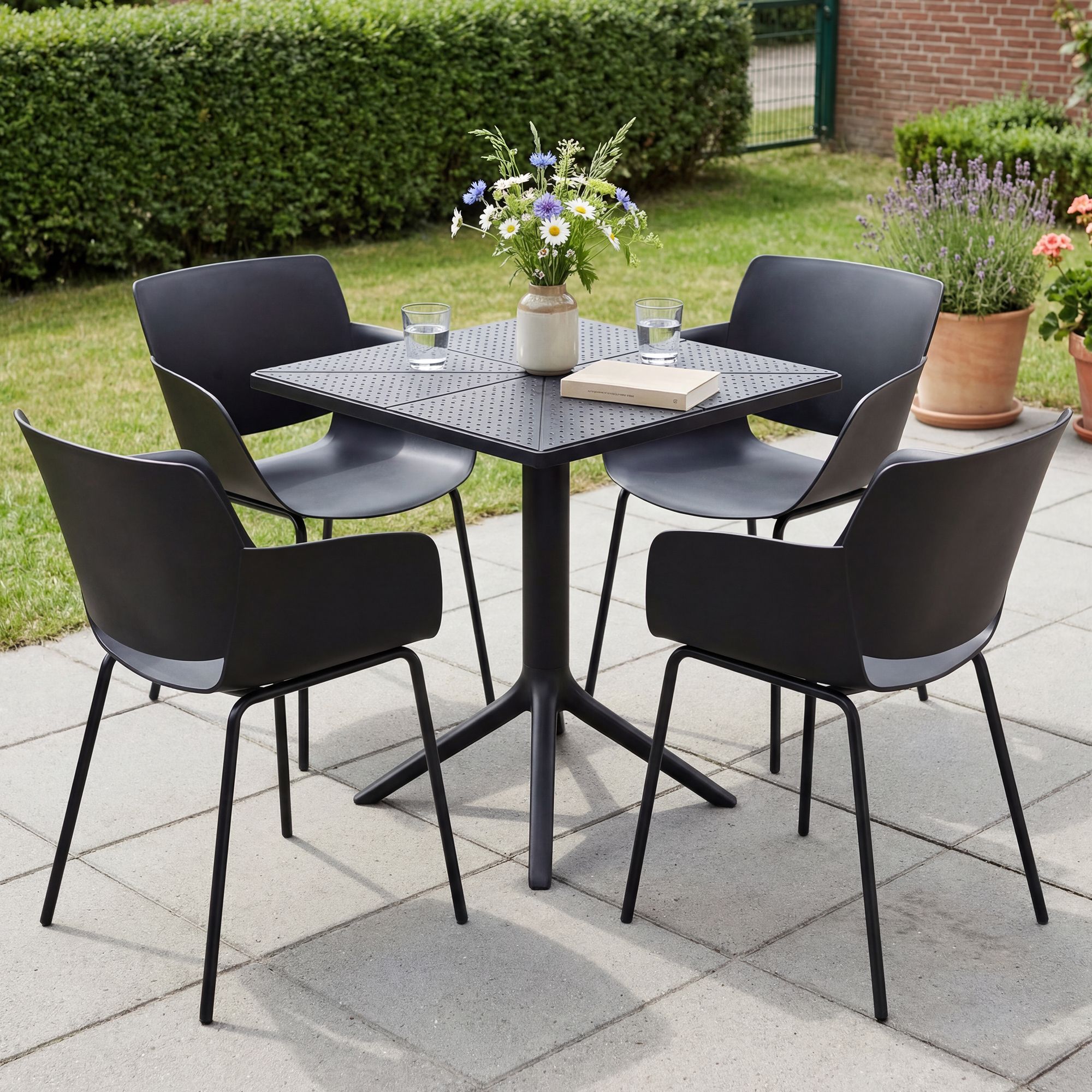 Set da giardino Norva con 4 sedie