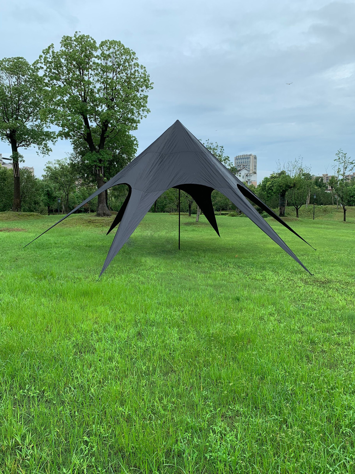 Gazebo Tendone XL A Stella Con 14 Metri Di Diametro